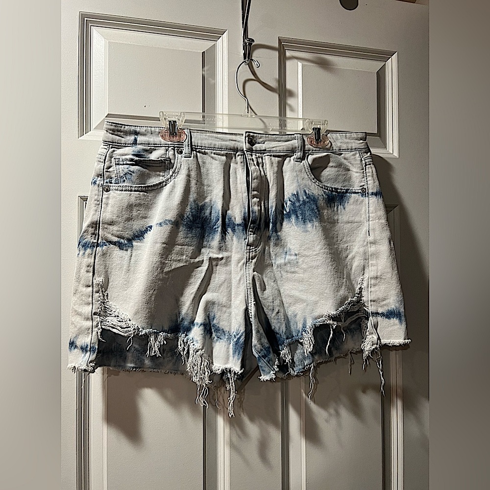 Highest rise mom shirt size 18